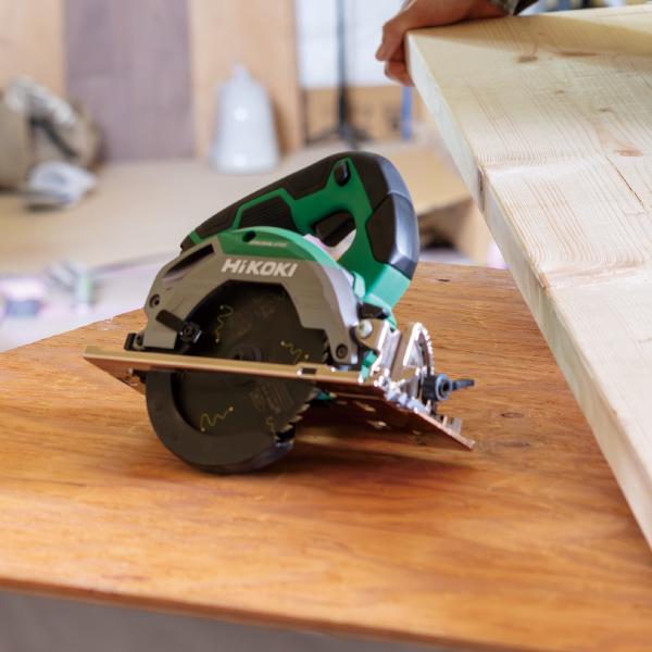 HiKOKI C1205DA NN 10.8V 充電式 丸のこ 125mm アグレッシブ