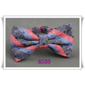 カジュアルなダイヤゴナル柄の蝶ネクタイ ピアネス タイ 66 Amh5v0kxsz Cosbrapim Com Br