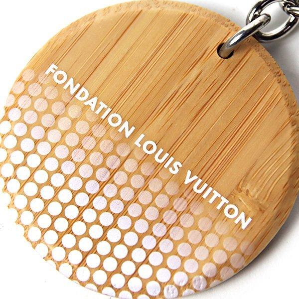 正規品 フォンダシオン ルイヴィトン キーホルダー キーリング Fondation Louis Vuitton パリ 美術館限定 丸型 木製  財布、帽子、ファッション小物