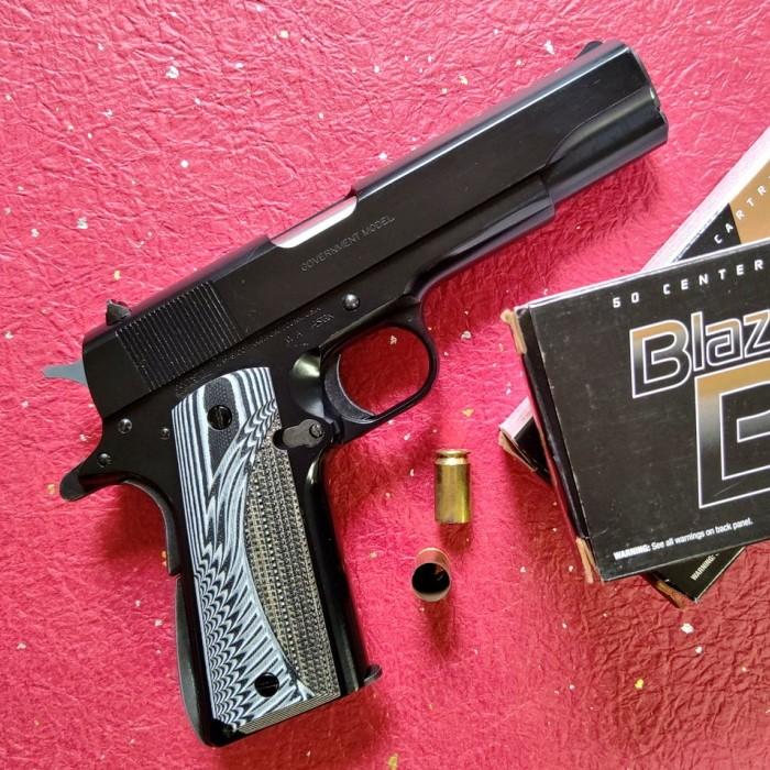 アルタモント　￼1911 用　G10 グリップ　パニッシャー アルタモント COLT M1911A1 ガバメント用 G10グリップ パネル
