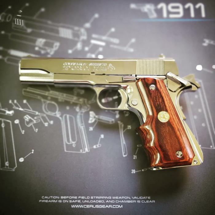 ☆ アルタモント COLT M1911A1 ガバメント用 木製グリップ ☆ アルタモント COLT M1911A1 ガバメント用 木製グリップ