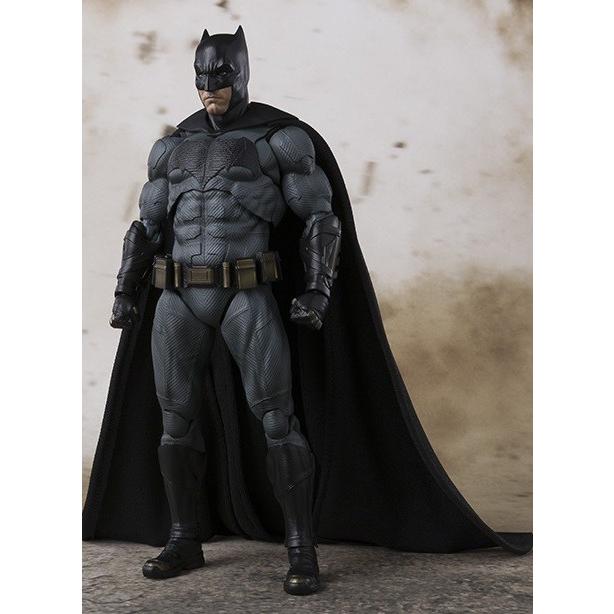 S.H.フィギュアーツ バットマン（JUSTICE LEAGUE）(4月30日出荷分 予約