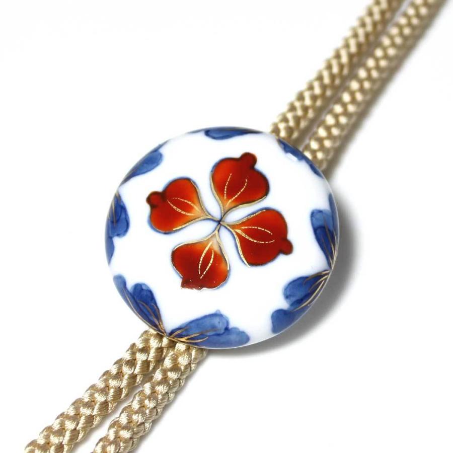 有田焼伊万里焼で知られる陶芸磁器ループタイ。染錦紋様。