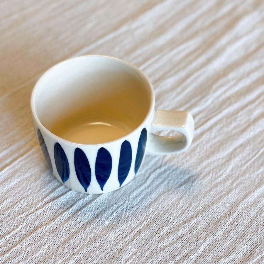 染十草 青 マグカップ 小さい 浅い 人気 陶器 ストライプ かわいい 食