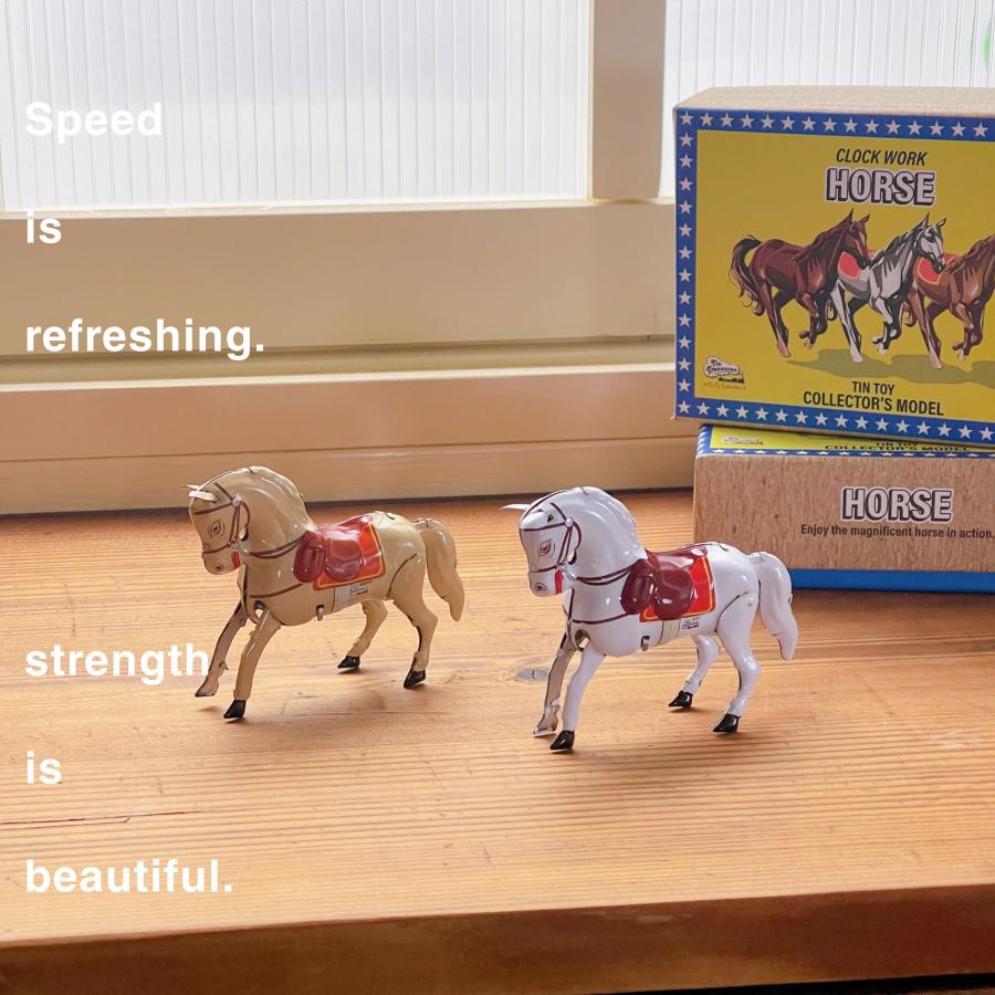 ブリキ馬 ブリキ 馬 ホース 白馬 北欧雑貨 ぜんまい仕掛け おもちゃ