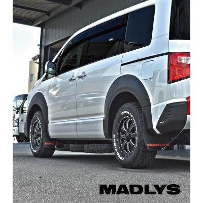 後期型デリカD5MADLYS 　フェンダープロテクター　新品未使用 後期型デリカD5MADLYS フェンダープロテクター 新品未使用