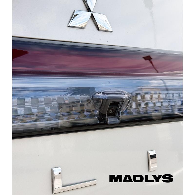 MADLYS デリカD5 後期1型 スモークテールランプカバー ライト 1台分