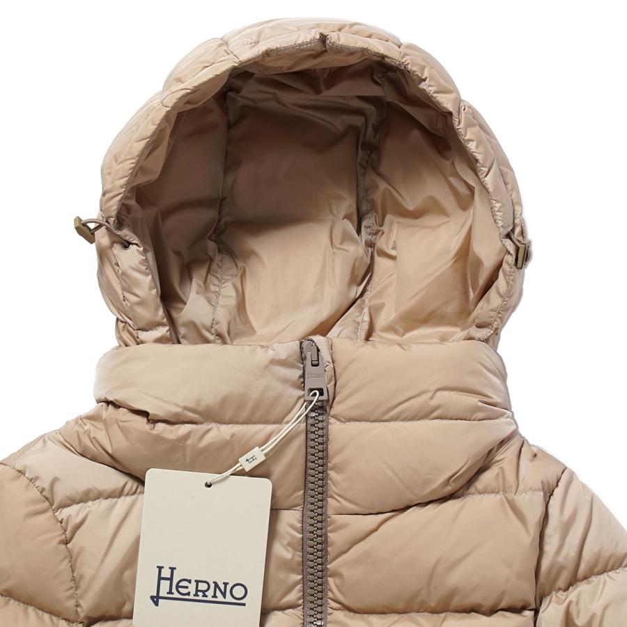 HERNO ヘルノ PI0660D A-Shape ナイロンシャモニー Aシェイプ HERNO ヘルノ PI0660D A-Shape ナイロンシャモニー Aシェイプ