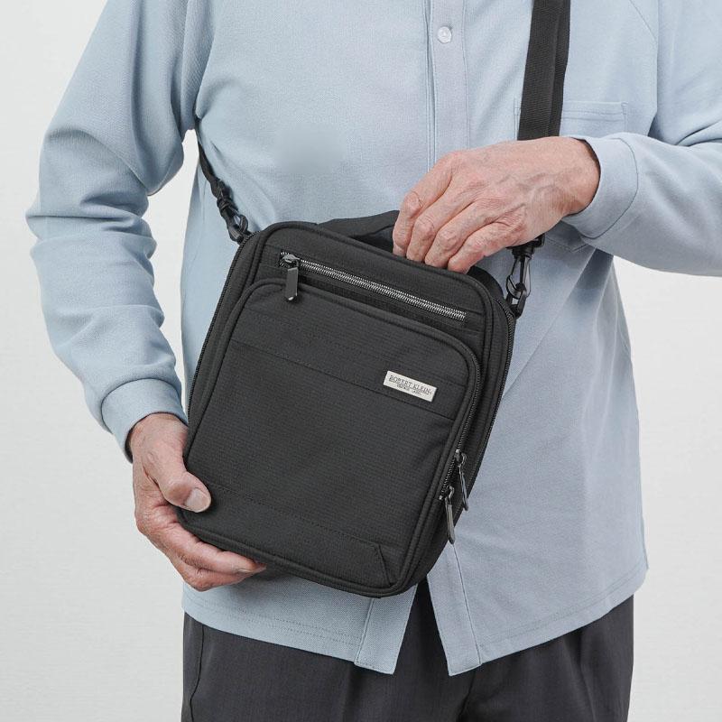 ❣️【激レア】【新品】昭和50年代  カープこども友の会限定バック 紺 ネイビー Amazon.co.jp: 昭和50年代 カープこども友の会 限定 バック 紺