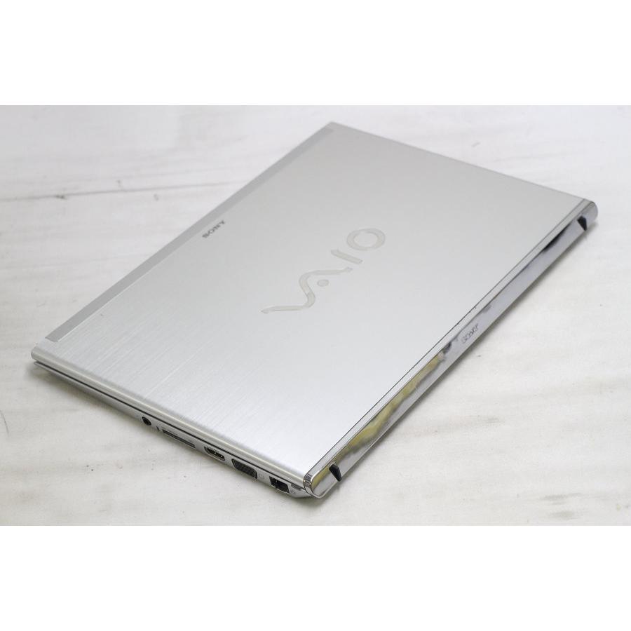 SONY SVT1312AJ Core i3 3217U 1.8GHz/4GB/128GB(SSD)/13.3W/FWXGA