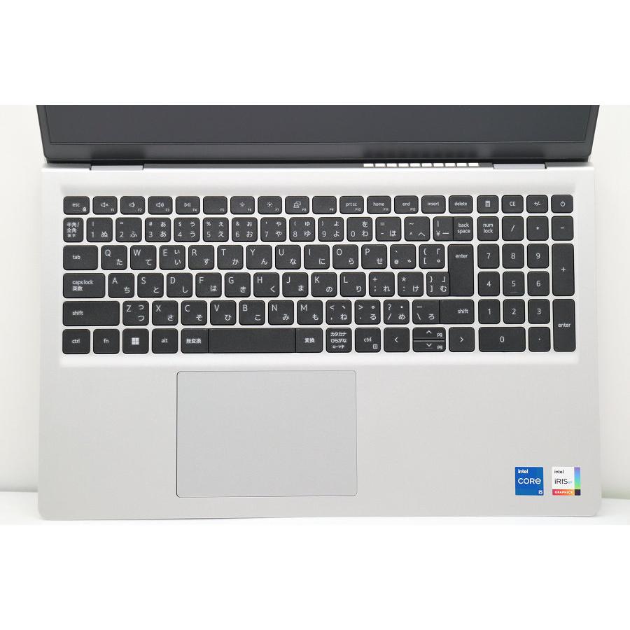 Dell ノートパソコン　DELL Inspiron 15 3520 超美品 DELL Inspiron 15 3520 NI25-EHHBS [ 15.6in | FHD | Core i3