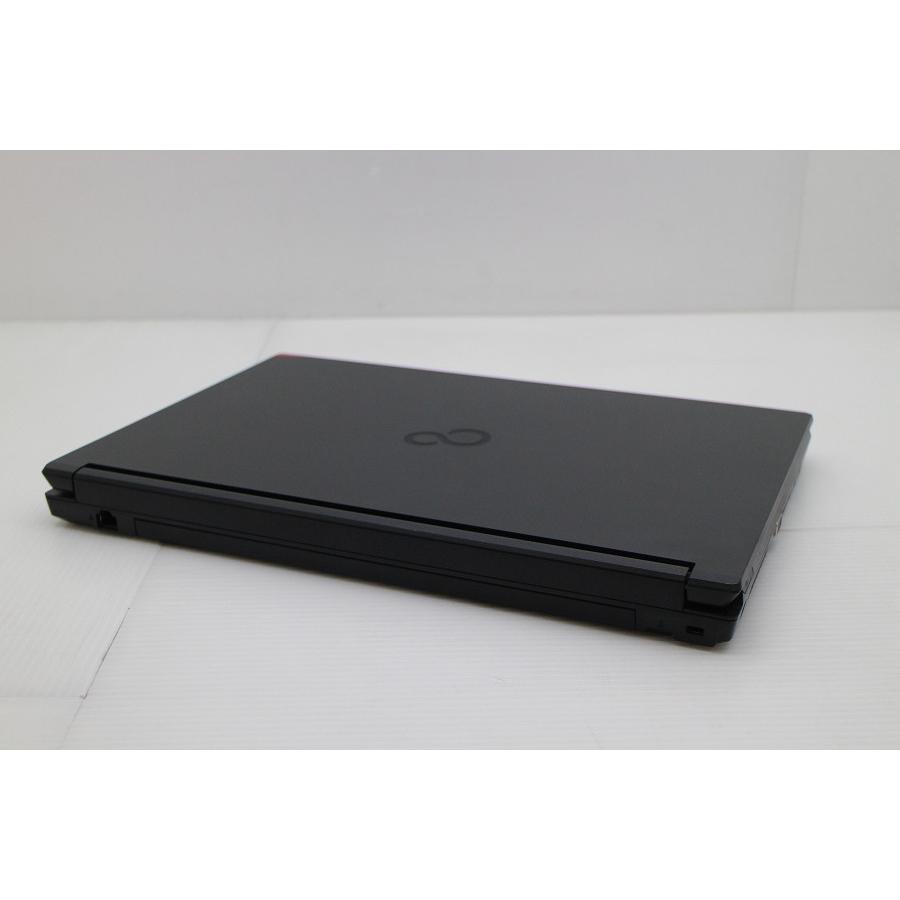 富士通Lifebook A579/BX i5-8265U D Fujitsu LIFEBOOK A579 15.6