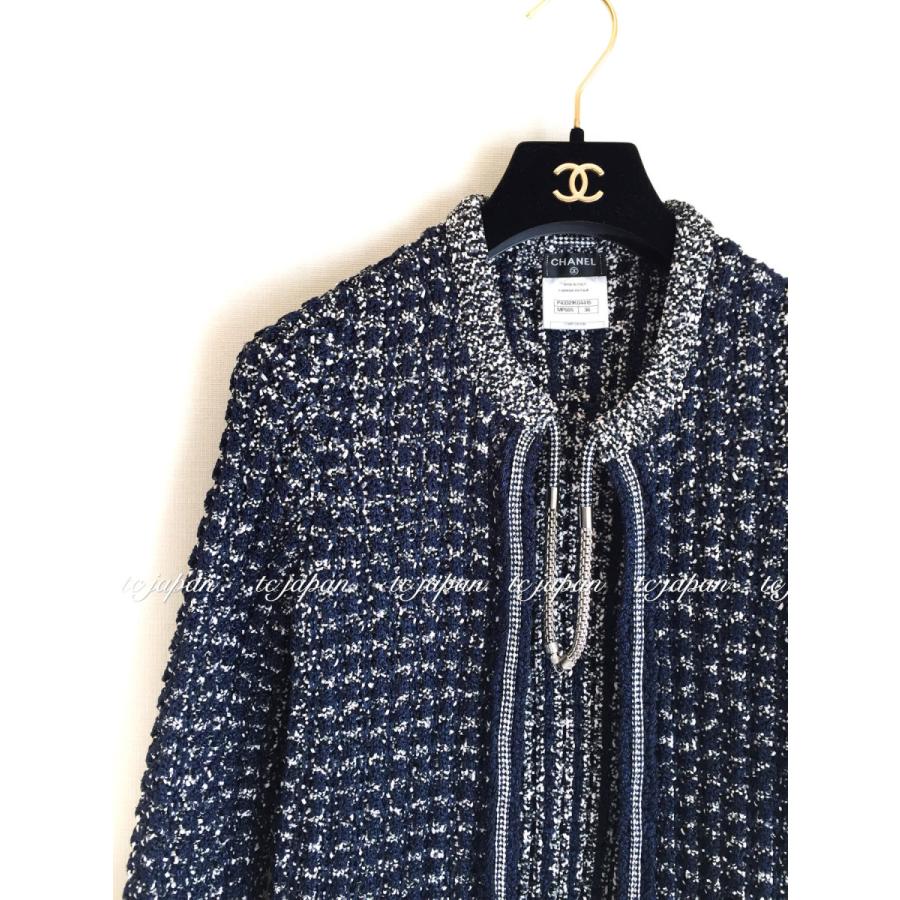 CHANEL シャネル カーディガン 新品同様 ネイビー・ブルー CHANEL シャネル カーディガン 新品同様 ネイビー・ブルー