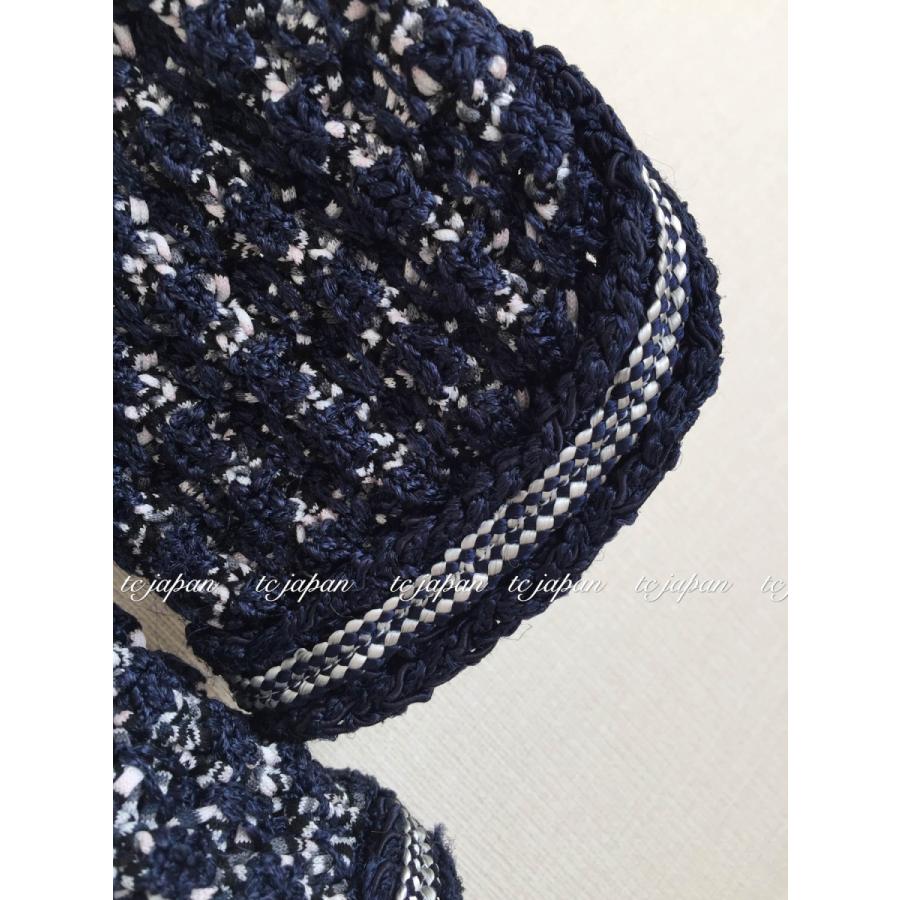 CHANEL シャネル カーディガン 新品同様 ネイビー・ブルー CHANEL シャネル カーディガン 新品同様 ネイビー・ブルー