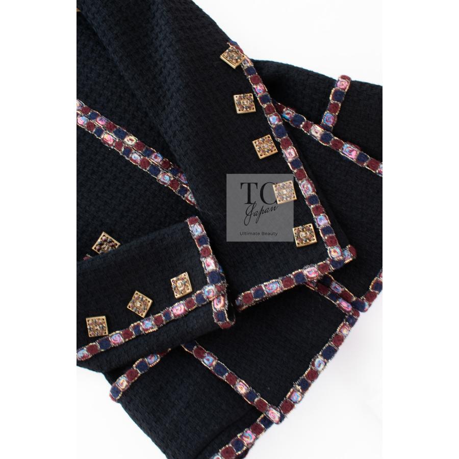 CHANEL（シャネル） ジャケット コート CHANEL 139万 ブラック