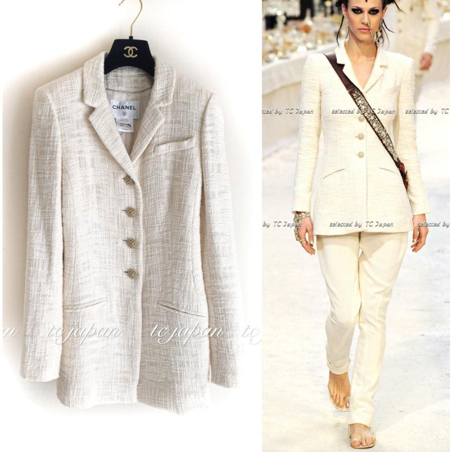 CHANEL シャネル 貴重なグリポア 宝石 ボタン・アイボリー CHANEL シャネル 貴重なグリポア 宝石 ボタン・アイボリー