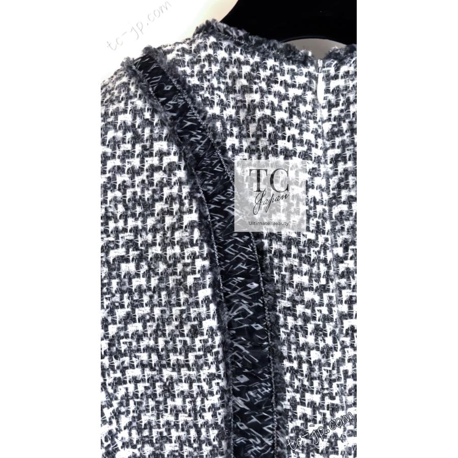 CHANEL（シャネル） ワンピース キーラナイトレイ着用 グレー ホワイト