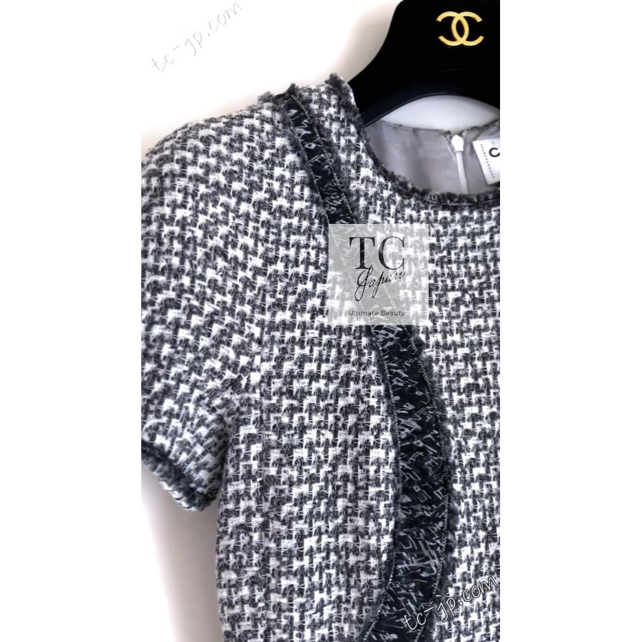 CHANEL（シャネル） ワンピース キーラナイトレイ着用 グレー ホワイト