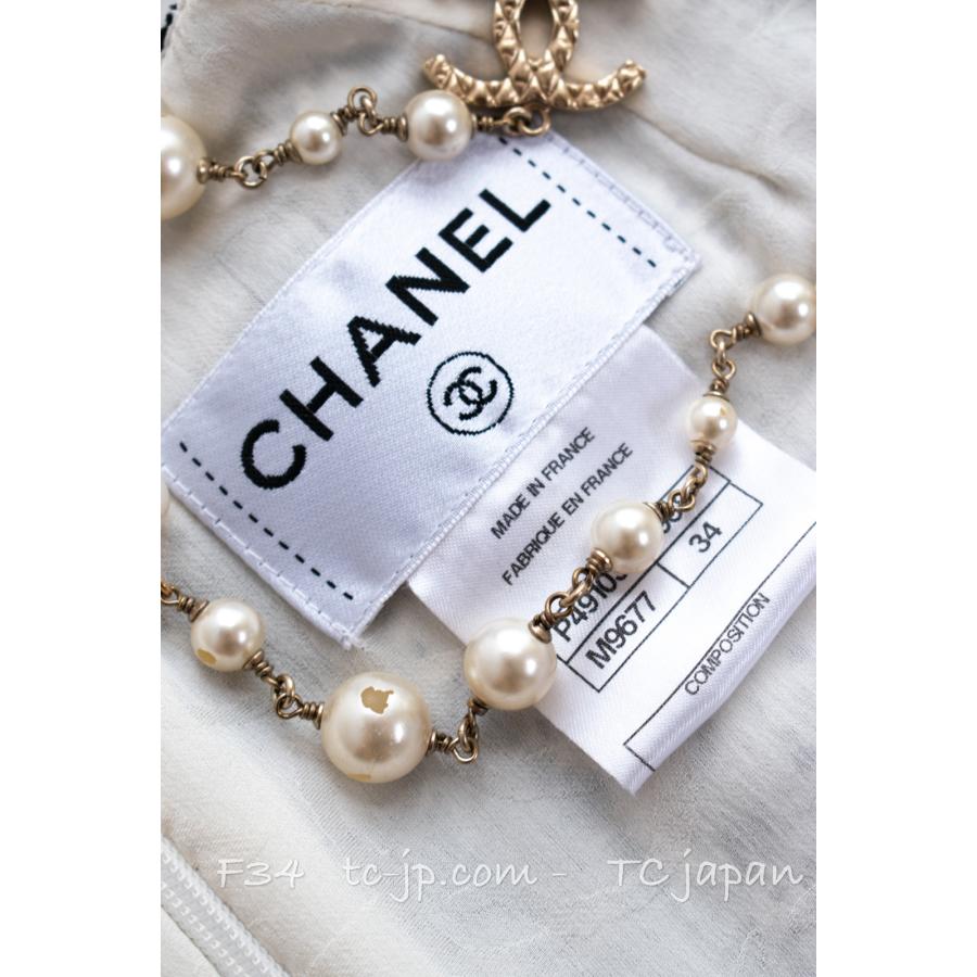 CHANEL（シャネル） ワンピース ホワイト ブラック グレー カメリア