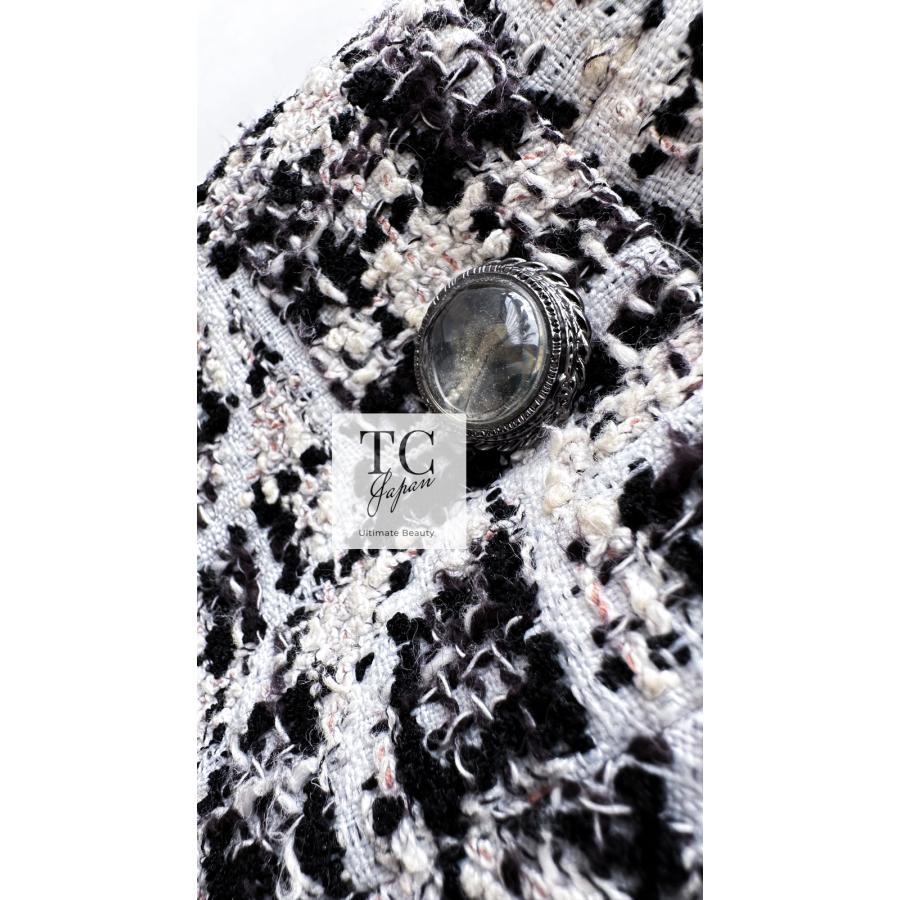 CHANEL（シャネル） ワンピース ホワイト ブラック グレー カメリア