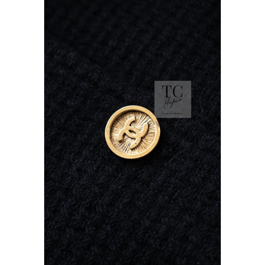 CHANEL（シャネル） ヴィンテージ スーツ ブラック ウール CC ゴールド