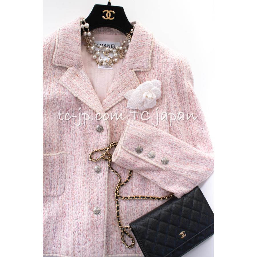 CHANEL シャネル ジャケット ほんのり桜さくらカラー ピンク CHANEL シャネル ジャケット ほんのり桜さくらカラー ピンク