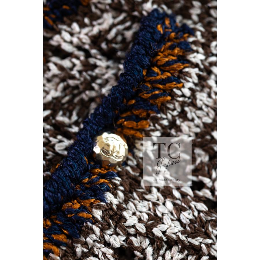 CHANEL（シャネル） ワンピース ブラウン オレンジ CC ロゴ 刺繍