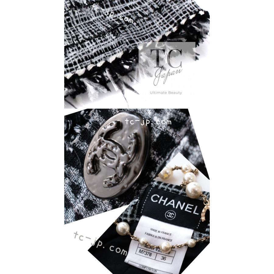 シャネル スカート CHANEL 60万 限定品 ブラック ホワイト グレー オーストリッチ 本物 フェザー 羽 コットン ツイード 貴重 超美品 36の画像
