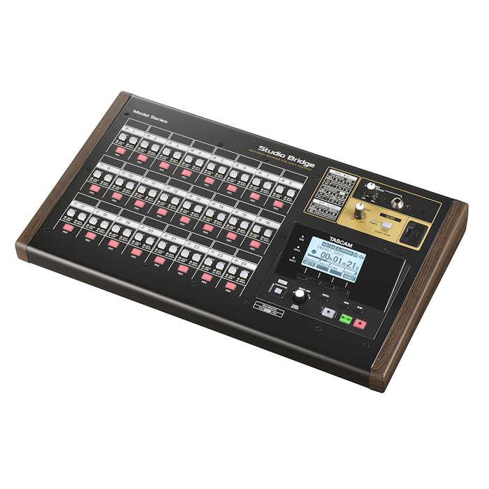 TASCAM(タスカム) Studio Bridge 24入出力オーディオインターフェース＆マルチトラックレコーダーの画像