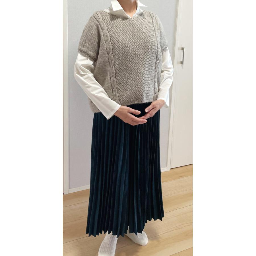 ●編み針セット ソノモノアルパカウール並太で編むなわ編み模様のベスト 毛糸 無料編み図 編みものキット_4