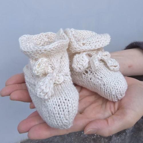 オーガニックコットン１００ のポームベビーで編むベビーシューズ 手編みキット ハマナカ 絶品 編みものキット 赤ちゃん 無料編み図