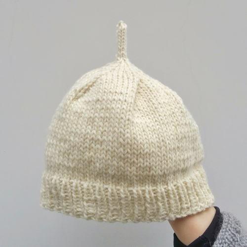 ツリーハウスリーブスで編むベビー用とんがり帽子 手編みキット オリムパス 赤ちゃん 編みものキット 無料編み図 Kitkomono0921 毛糸専門店 手編みオーエン屋 通販 Yahoo ショッピング
