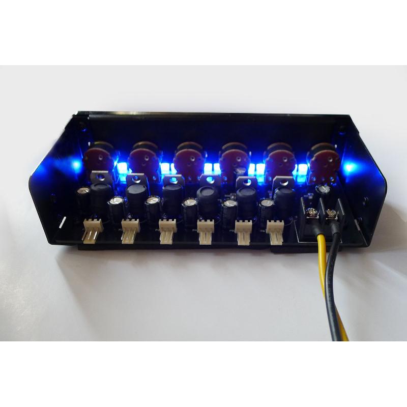 LAMPTRON Fan Controller FC2 5.25インチベイ 6ch ファンコントローラー LEDライト内蔵 |  | 02