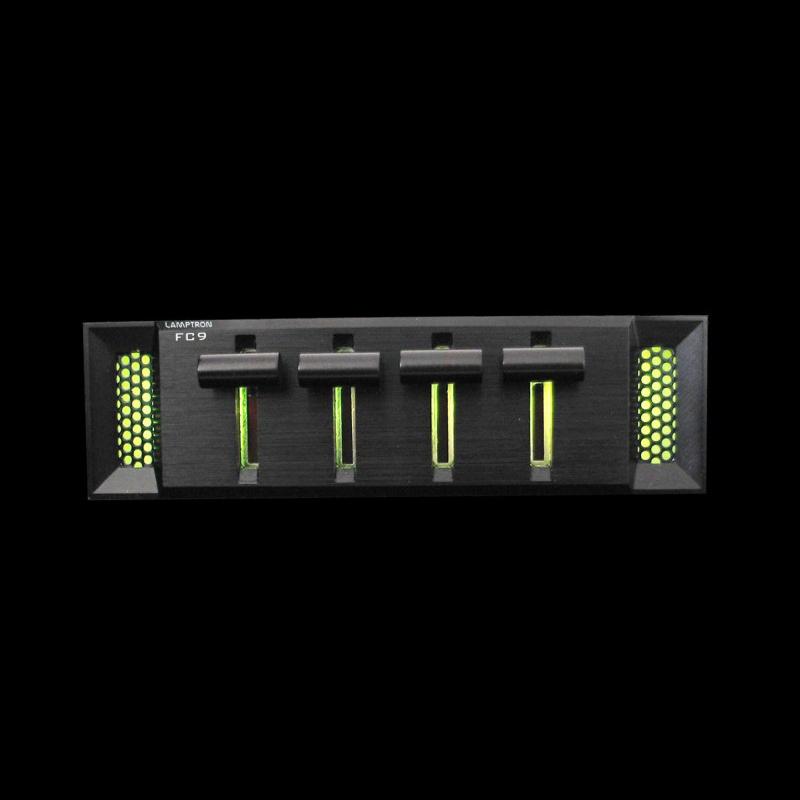 LAMPTRON Fan Controller FC9  5インチベイ 4ch ファンコントローラー スライダー式 LEDライト内蔵 |  | 05