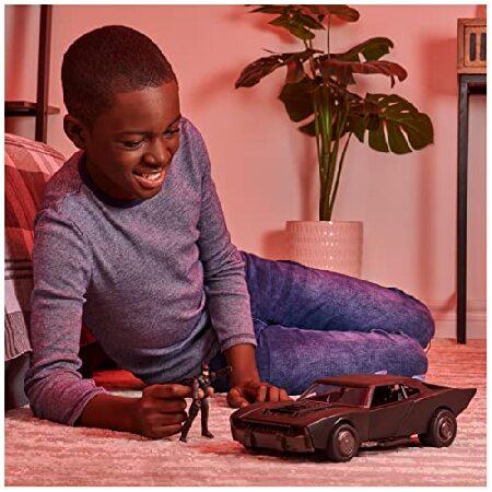 BATMAN The 2022 Movie Lights ＆ Sounds Batmobile with 4-inch Action Figure_5