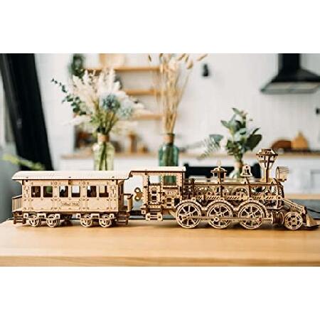 Wood Trick 木製おもちゃ 線路付きの機関車セット 34 x 7インチ