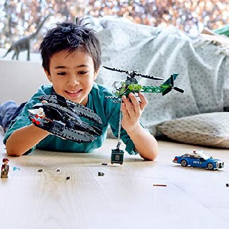 レゴ LEGO DC Batman: Batman Batwing and The Riddler Heist 76120 Building Kit (489 Pieces)