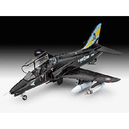 Maquette D'avion Revell BAE Hawk T.1 – Échelle 1/72 – Niveau 3/5 – Kit Complet Avec Peintures Et Colle