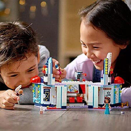 LEGO Friends Heartlake City Movie Theater 41448 Building Kit; Great Birthday Gift for Kids Who Love Movies， New 2021 (451 Pieces)