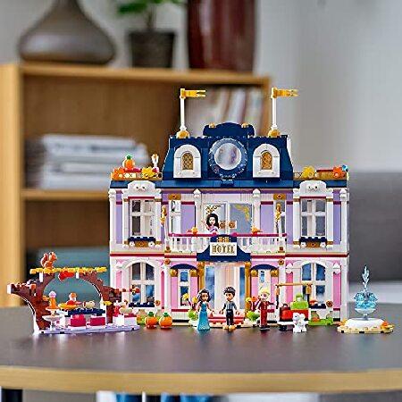 レゴ LEGO Friends Heartlake City Grand Hotel 41684 Building Kit; Includes Emma， Stephanie， River and Amelia Mini-Dolls; New 2021 (1，308 Pieces)_5