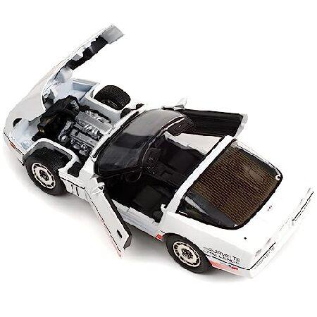 GreenLight 1:18 1988 Chevro＆let Corvette C4 - White with Orange Stripes - Corvette Challenge Race Car 13596 [Shipping from Canada]の画像