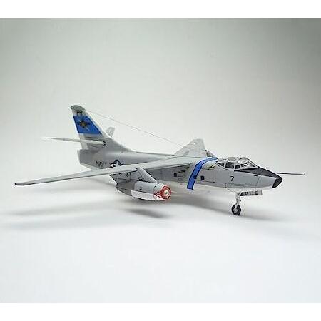 FMOCHANGMDP Fighter 3D Puzzles Plastic Model Kits， 1/48 Scale US EA-3B Skywarrior Strategic Bomber Model， Adult Toys and Gift， 19.4 x 18Inchs_2