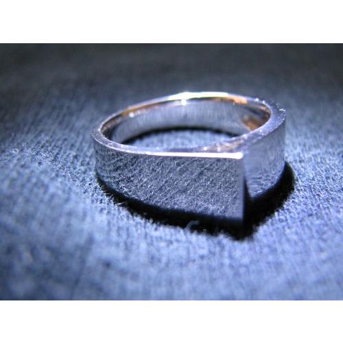 プラチナリング 手作りピンキーリング : ジュエリー工房 手作り専科