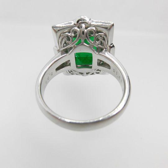 Ptエメラルドリング エメラルド 3.30ct ダイヤモンド 1.61ct E8988 送料無料の画像