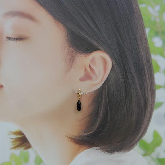 K18 オニキスピアス　ドロップ　しずく型　ご褒美ジュエリー　G5755の画像
