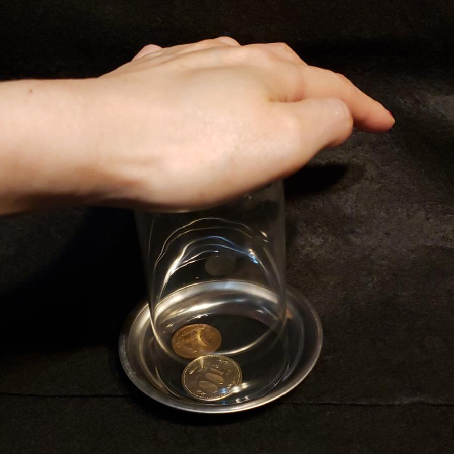 手品屋 コインコースターDX＜コインがグラスを貫通するマジック！手渡し可能！＞忘年会、結婚式、宴会 : 手品屋 - 通販 - Yahoo!ショッピング