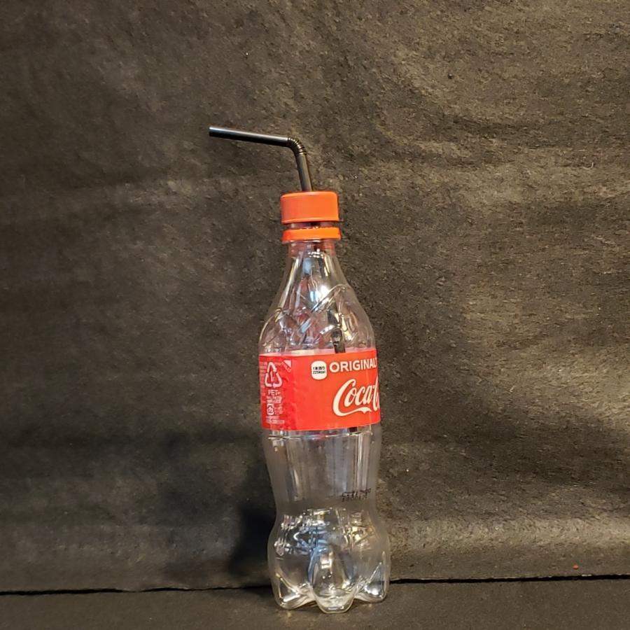 ストローがボトルキャップを貫通する手品＜相手に手渡しもできる優れものマジック！簡単です☆DVD付き＞忘年会、結婚式、宴会…