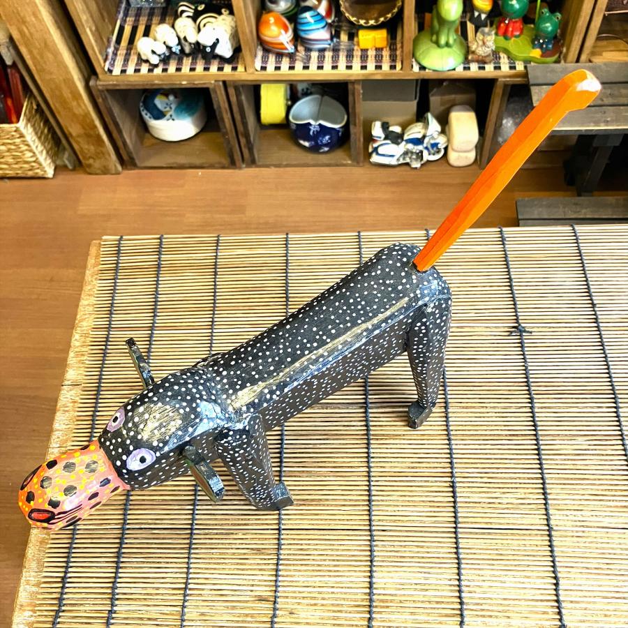 サル オブジェ 木彫り Ｌサイズ 動物 置物 グァテマラ アニマル 大きめサイズ 木製 手作り 個性的 インテリアオブジェ |  | 11