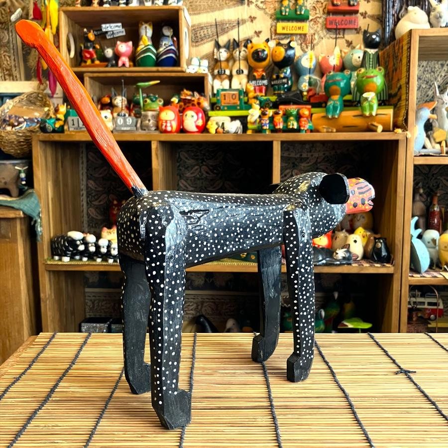 サル オブジェ 木彫り Ｌサイズ 動物 置物 グァテマラ アニマル 大きめサイズ 木製 手作り 個性的 インテリアオブジェ |  | 04