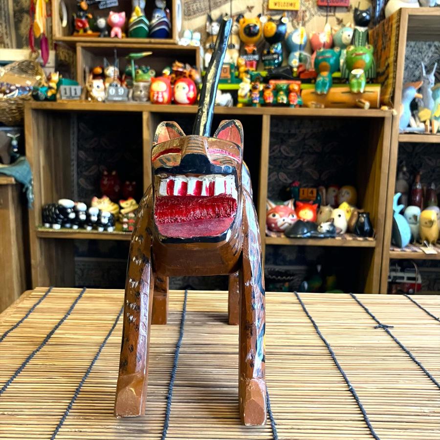 ネコ オブジェ 木彫り Ｌサイズ ブラウン 動物 置物 グァテマラ アニマル 大きめサイズ 木製 手作り 個性的 インテリアオブジェ |  | 06